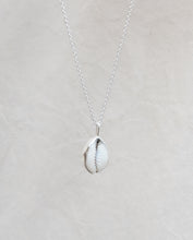 Load image into Gallery viewer, Cowrie Shell Necklace
